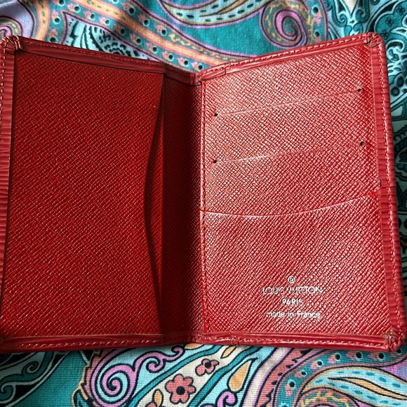 🔥NWOT RED AUTHENTIC LOUIS VUITTON EPI CARD HOLDER SP0066 - Picture 3 of 8